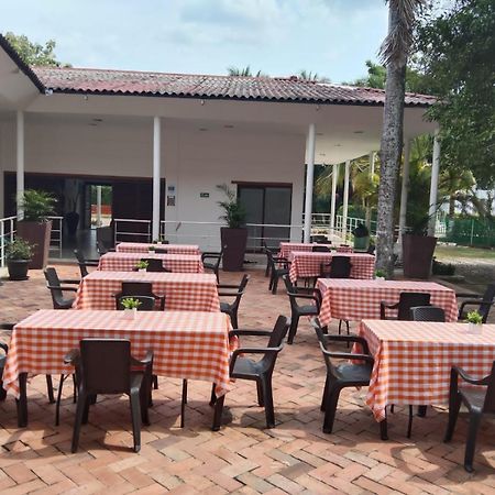 Arizona Ranch Hotel 히라르도트 외부 사진