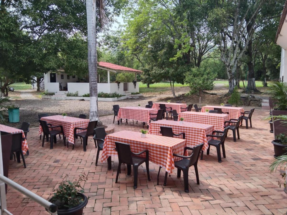 Arizona Ranch Hotel 히라르도트 외부 사진